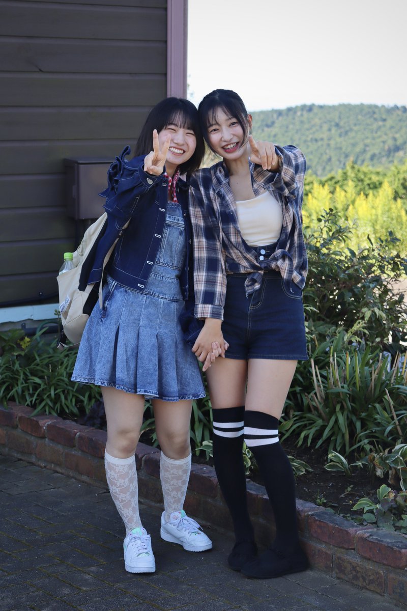 dora_toi's tweet photo. なかよし！
#かとゆい
#我妻ゆりか
#大暴れバスツアー https://t.co/Z3txFzQMLt