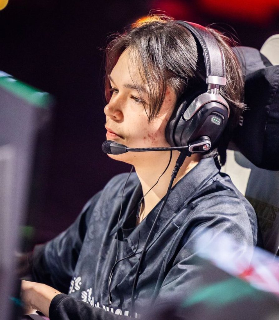 PolymarketDota2 tweet picture