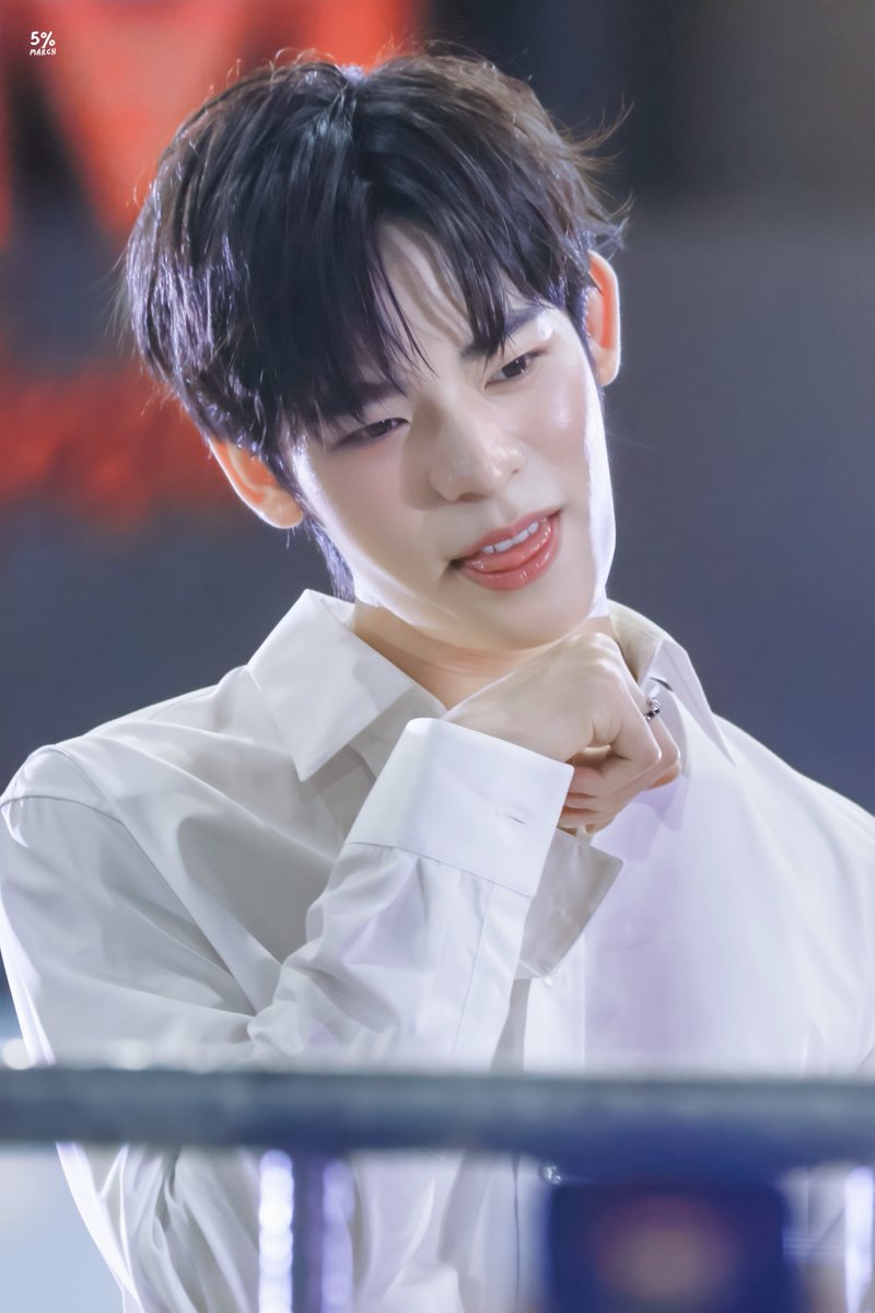 5percentmarch's tweet photo. น่าย้ากทุกการกระทำเลยนี่หน่า — 💘🤏🏻 https://t.co/HxpzMoBAcB
