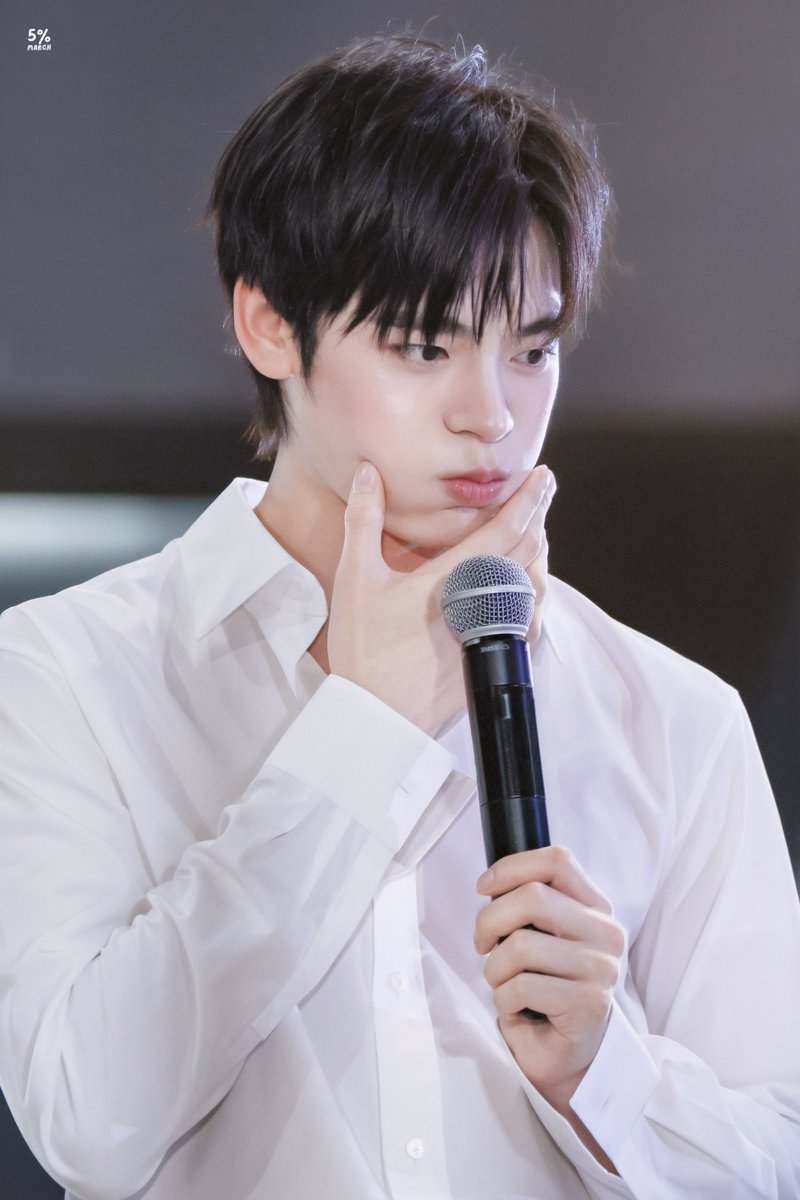 5percentmarch's tweet photo. น่าย้ากทุกการกระทำเลยนี่หน่า — 💘🤏🏻 https://t.co/HxpzMoBAcB
