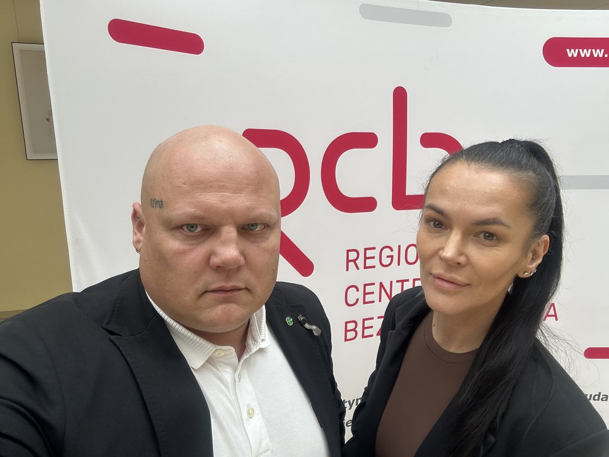 DanielPowerBus's tweet photo. Dzis na jesteśmy na Olsztyńskim Forum Bezpieczeństwa i Ochrony Ludności 🤝
Organizatorom i Gospodarzom dziekujemy za zaproszenie nas do wzięcia udziału w tak ważnym spotkaniu dotyczącym Obrony naszego Kraju jak i Regionu Warmii i Mazur 🤝🫡✌️🇵🇱
#DanielLewakowski #WarmiaiMazury #Polska #Forum