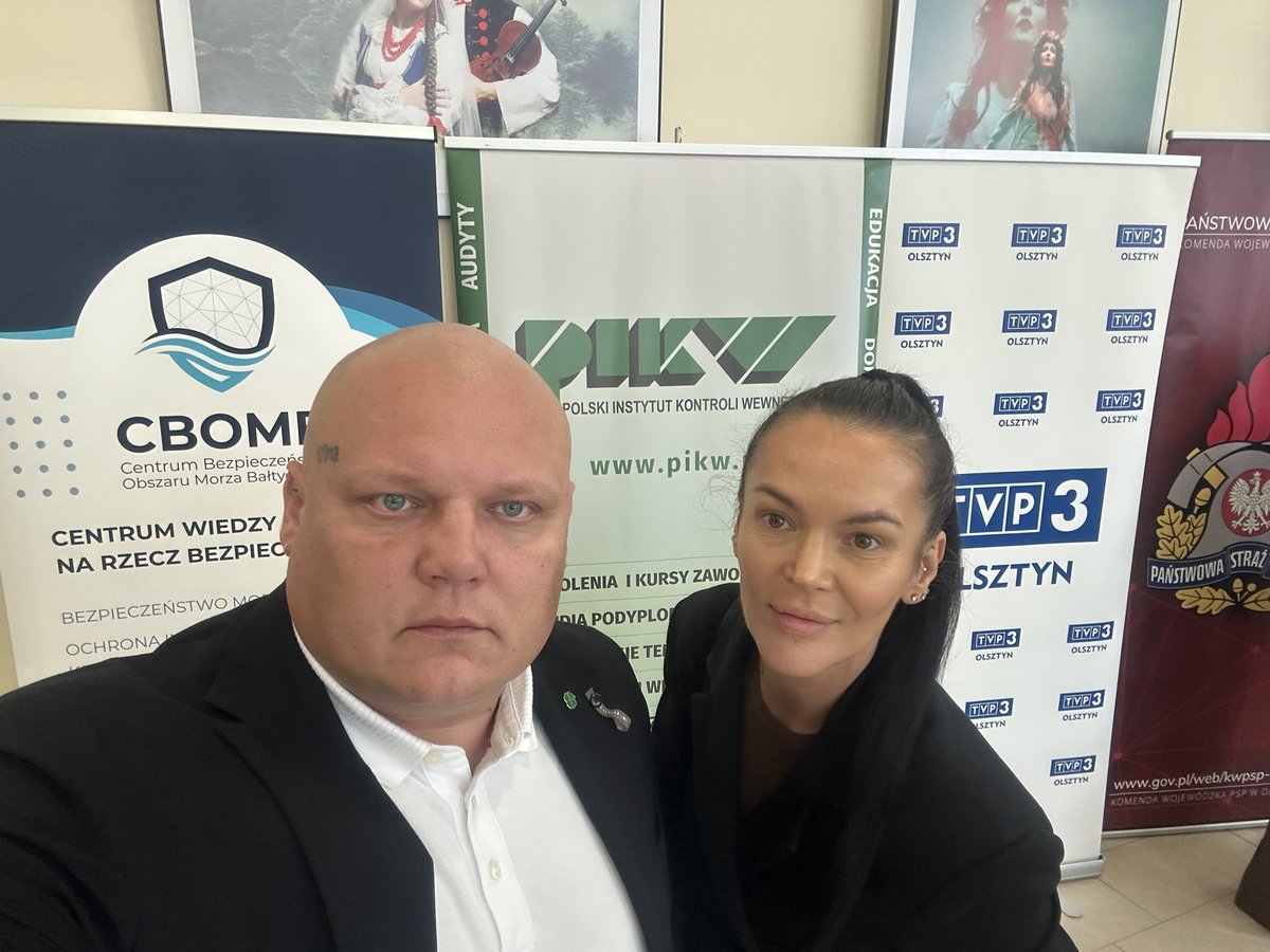 DanielPowerBus's tweet photo. Dzis na jesteśmy na Olsztyńskim Forum Bezpieczeństwa i Ochrony Ludności 🤝
Organizatorom i Gospodarzom dziekujemy za zaproszenie nas do wzięcia udziału w tak ważnym spotkaniu dotyczącym Obrony naszego Kraju jak i Regionu Warmii i Mazur 🤝🫡✌️🇵🇱
#DanielLewakowski #WarmiaiMazury #Polska #Forum