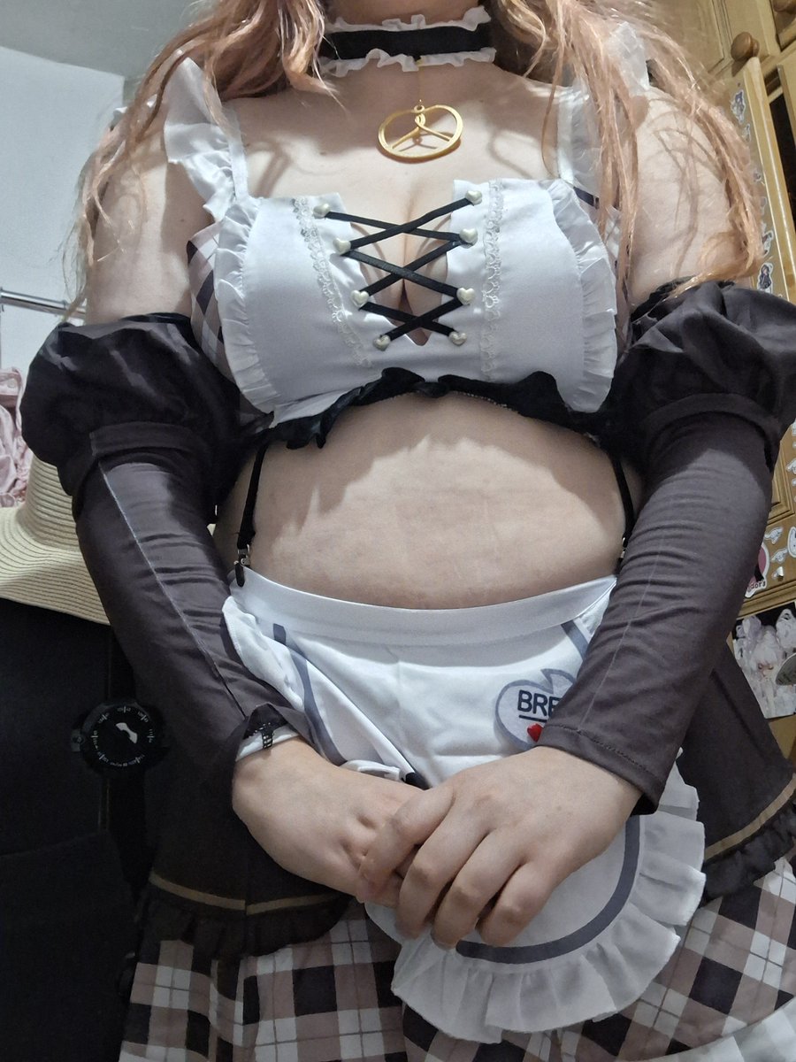 cherrycosplays_'s tweet photo. I had a few packages delivered over the weekend 
One of them was the bready maid cosplay! Here's a try on pic https://t.co/zYJgcUwYft