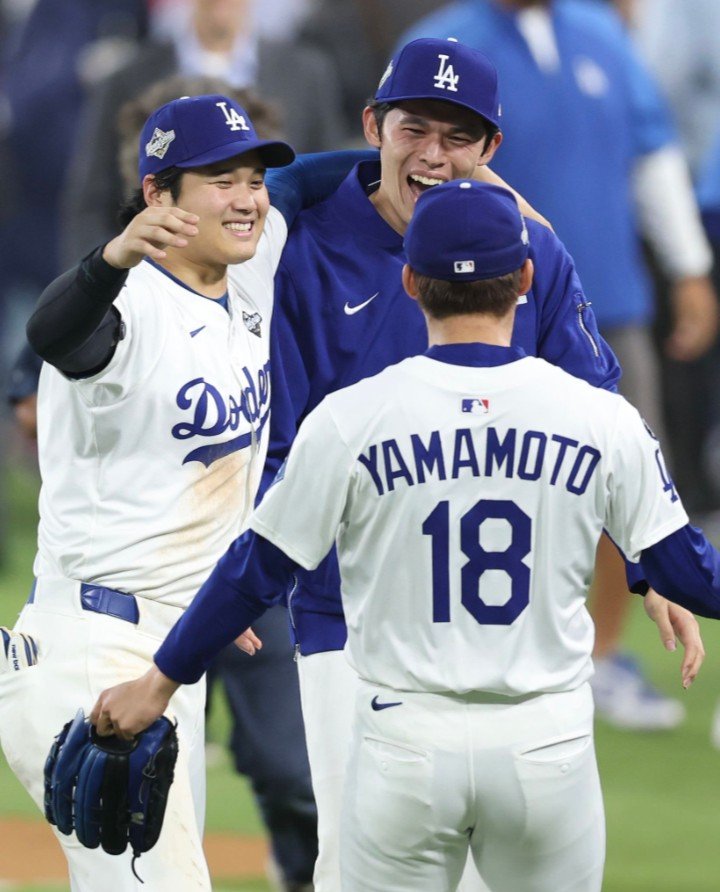 17dreamon's tweet photo. 苦しい時こそファンの応援が選手の力になるはず！

仲間とともに戦う選手たちを信じて✨
前向きに応援しましょう😊

ドジャースあと8勝！
さあ、いこう🔥

Let’s go #Dodgers 💙 https://t.co/oRDdTQSWXP