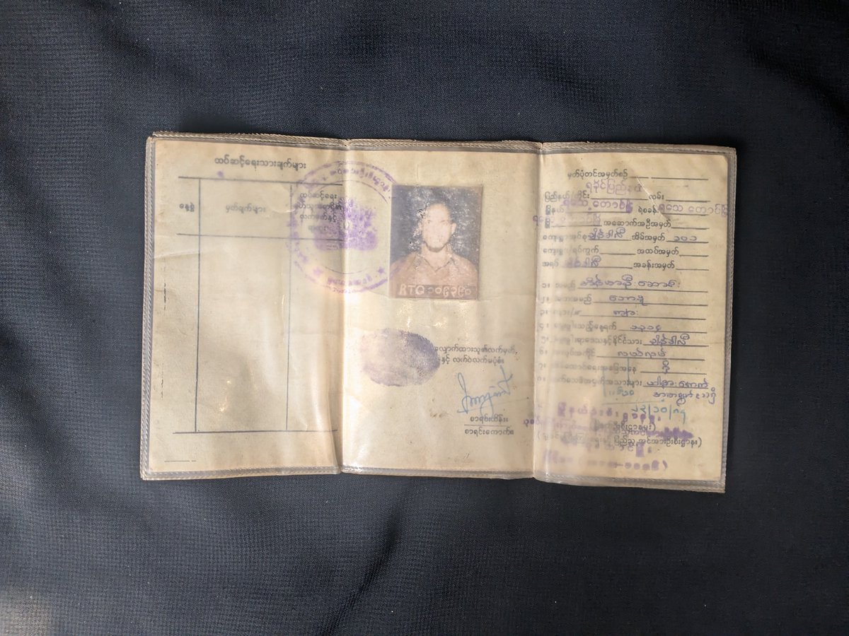 Rohingyaphotos's tweet photo. These three-fold national cards (၃ ခေါက်ချိုးသက်သေခံကဒ်ပြား), issued by Myanmar authorities to our ancestors, are vital records of Rohingya identity and history. Pink for women, green for men, they were used for travel, banking, and accessing services.

#RohingyaHistory #Rohingya https://t.co/IZxbgyWQ2t
