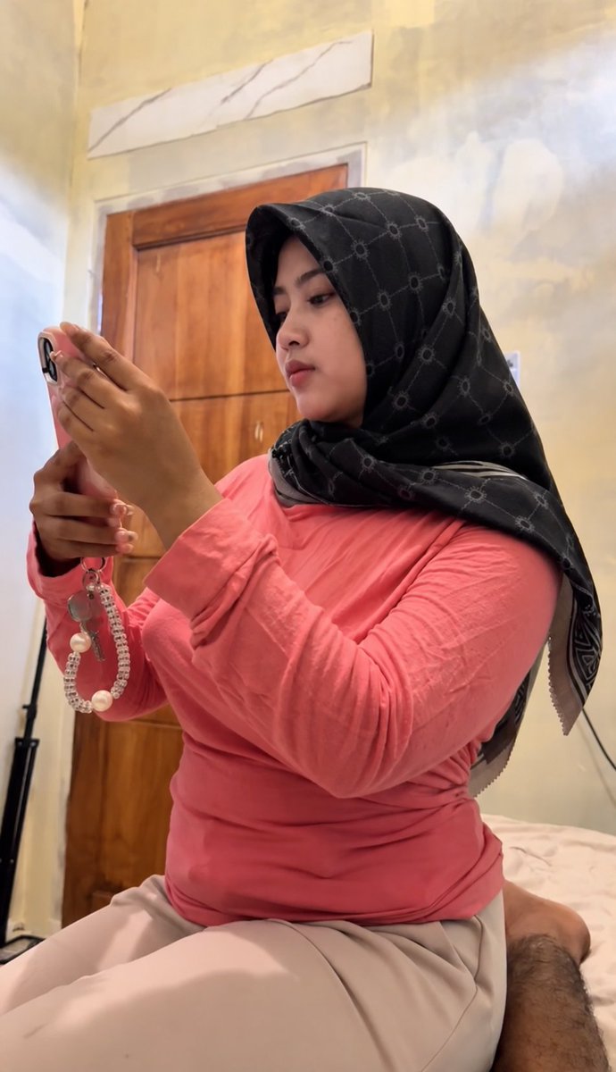 Linaa_o1's tweet photo. Beruntung bngt dpt spek gemoy
https://t.co/UzXWBTSv6J https://t.co/tpS3pQezEW