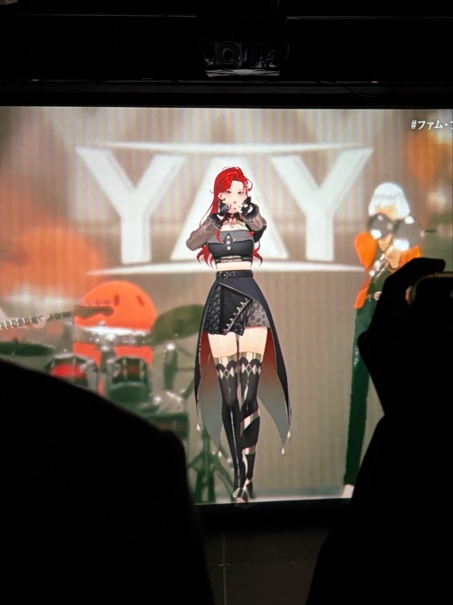 yukih002's tweet photo. 客席から見るファム様は輝いておりました✨️(お写真タイム嬉しかったです!!)
#ファム・ファタル_ブルーミングシー https://t.co/nQtAVr0VMZ