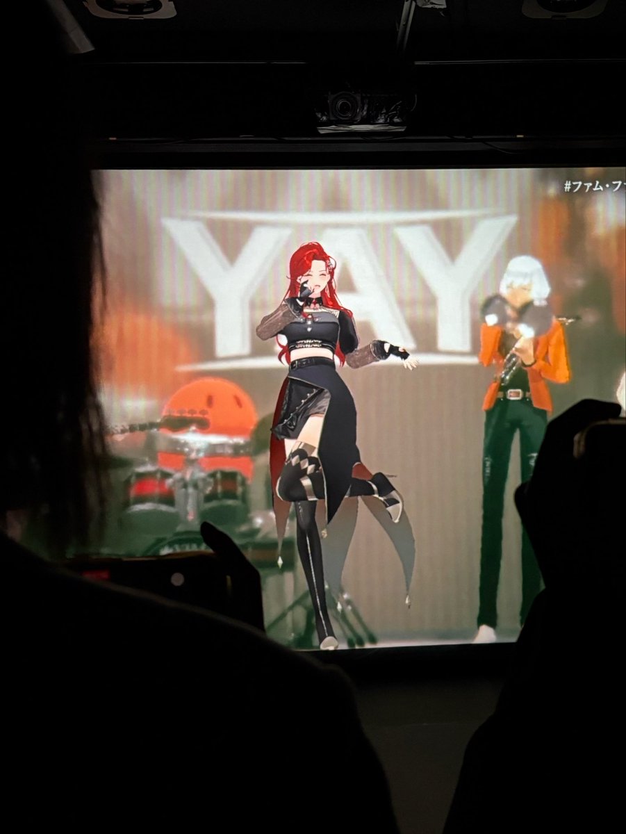 yukih002's tweet photo. 客席から見るファム様は輝いておりました✨️(お写真タイム嬉しかったです!!)
#ファム・ファタル_ブルーミングシー https://t.co/nQtAVr0VMZ