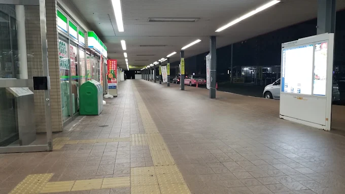 ooia_8896's tweet photo. 中津駅いるけど、三連休最終日の夜ってちょっと寂しい https://t.co/jccRDbaefg