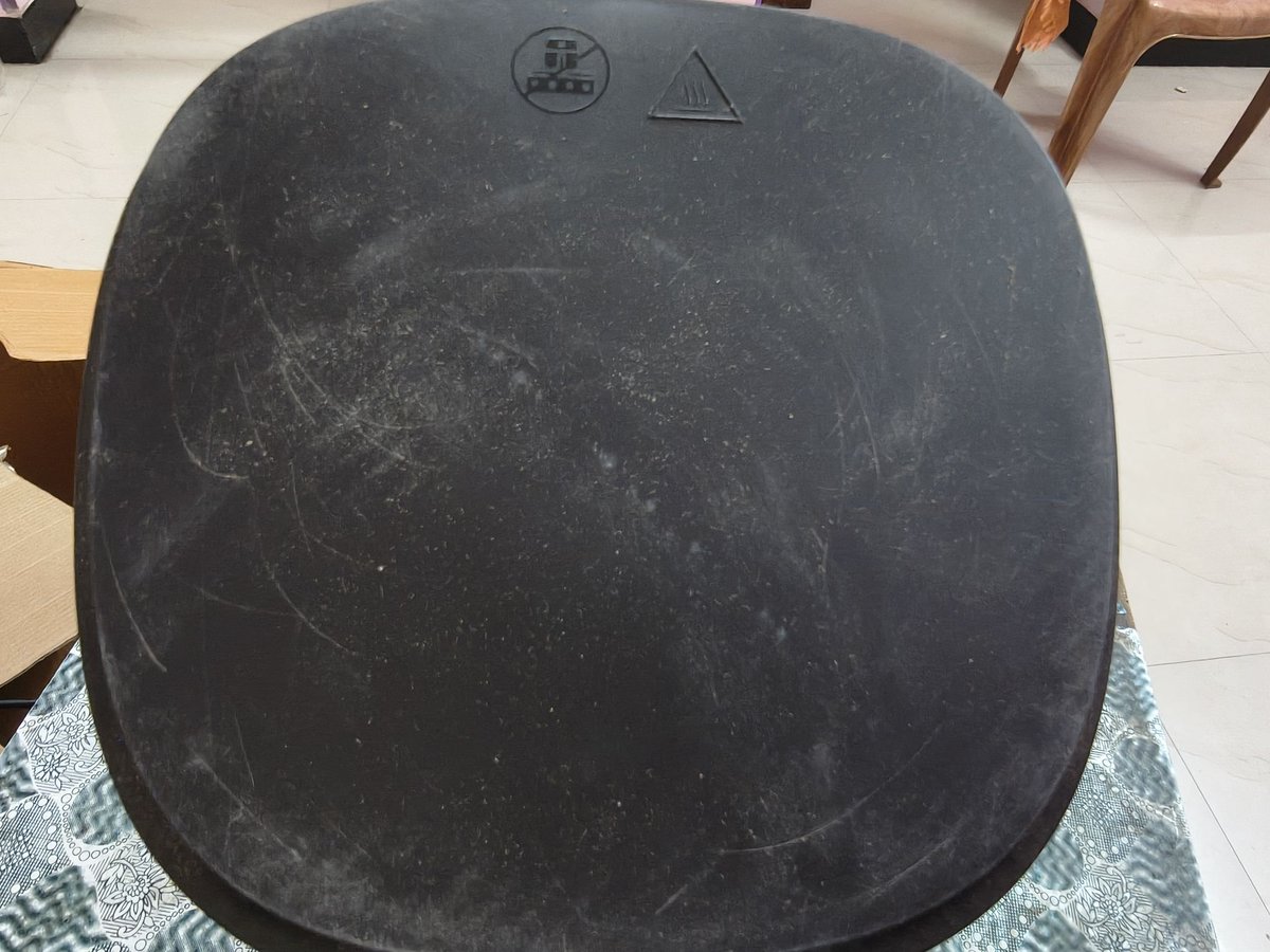 monisri73's tweet photo. @Flipkart 
@flipkartsupport 
@_Kalyan_K 
@philipsindia
@philips
@BharathSesha 
My name is Srinath. I purchased Philips air fryer NA221/00 through Flipkart on 22.09.2026. When I opened it, I found it broken, scratched. I raised a return request, still now no solution. https://t.co/ORtzg4coEP