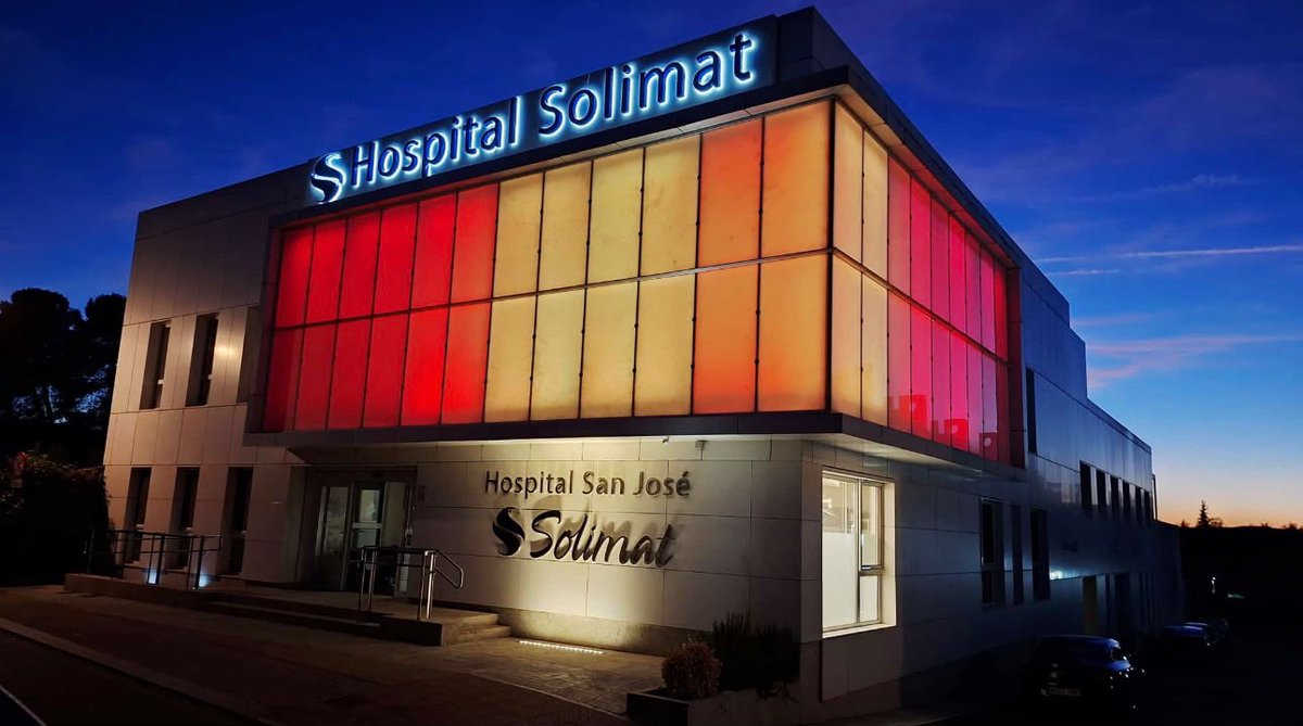 Solimat72's tweet photo. Hoy es 12 de octubre y desde nuestro hospital nos unimos a la celebración de la Fiesta Nacional.
¡Feliz #DíaDeLaFiestaNacional!
#DFN26 #12deOctubre #FiestaNacional #España https://t.co/sQ8HUx3lLA