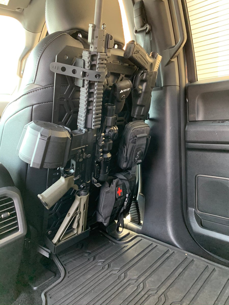 Savage2APatriot's tweet photo. @SDSLLC_USA I'm Fucking beyond ready and waiting for all you Pussies to finally become men and grow a pair 🤣 https://t.co/oVPfRJnu3H