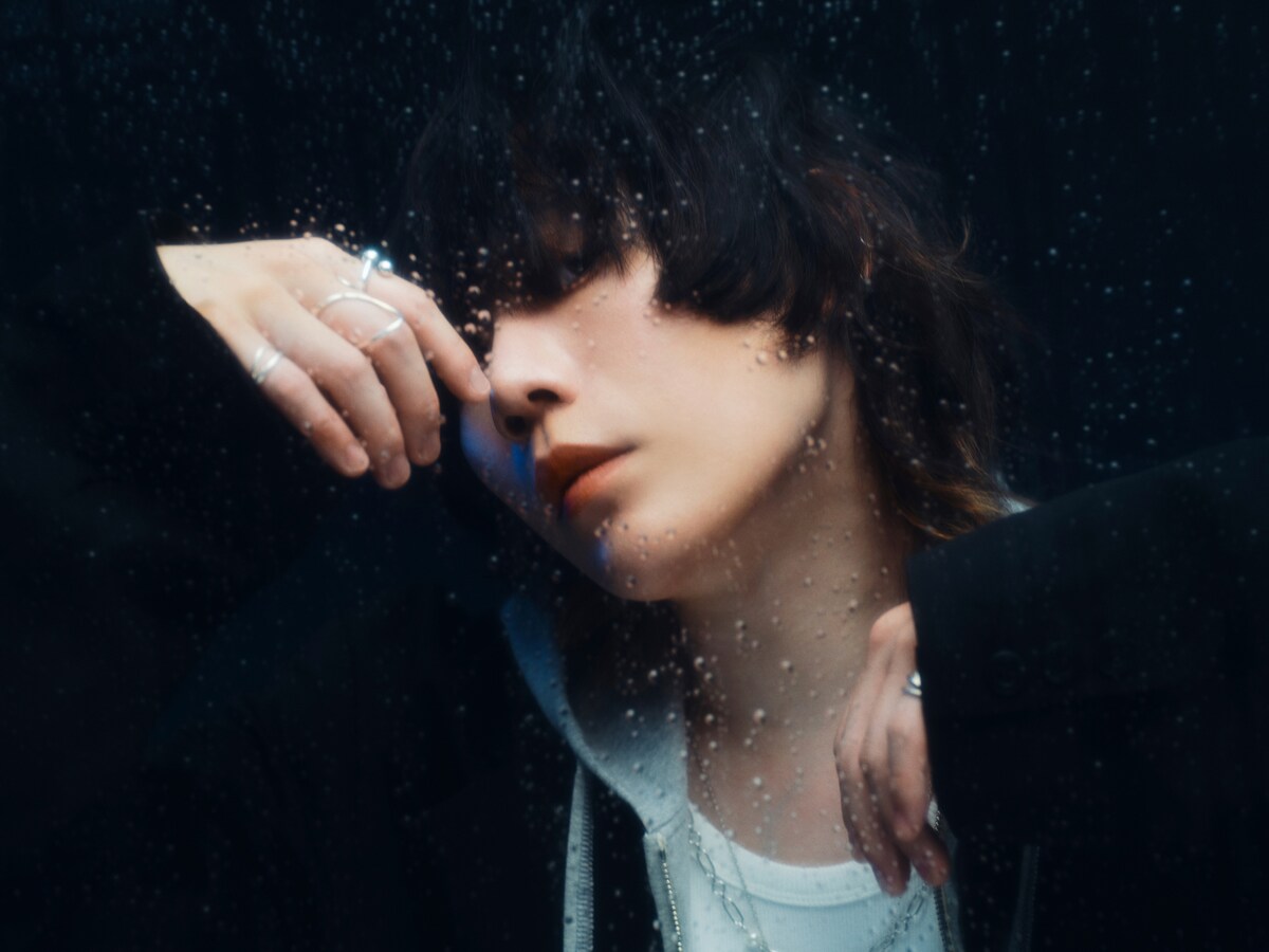 natalie_mu's tweet photo. 須田景凪「シャルル」が本日10周年
歴代ライブ映像で構成された特別ムービー公開
https://t.co/ll2BQNeaFB

#須田景凪 #バルーン https://t.co/f26Ja8xNKr