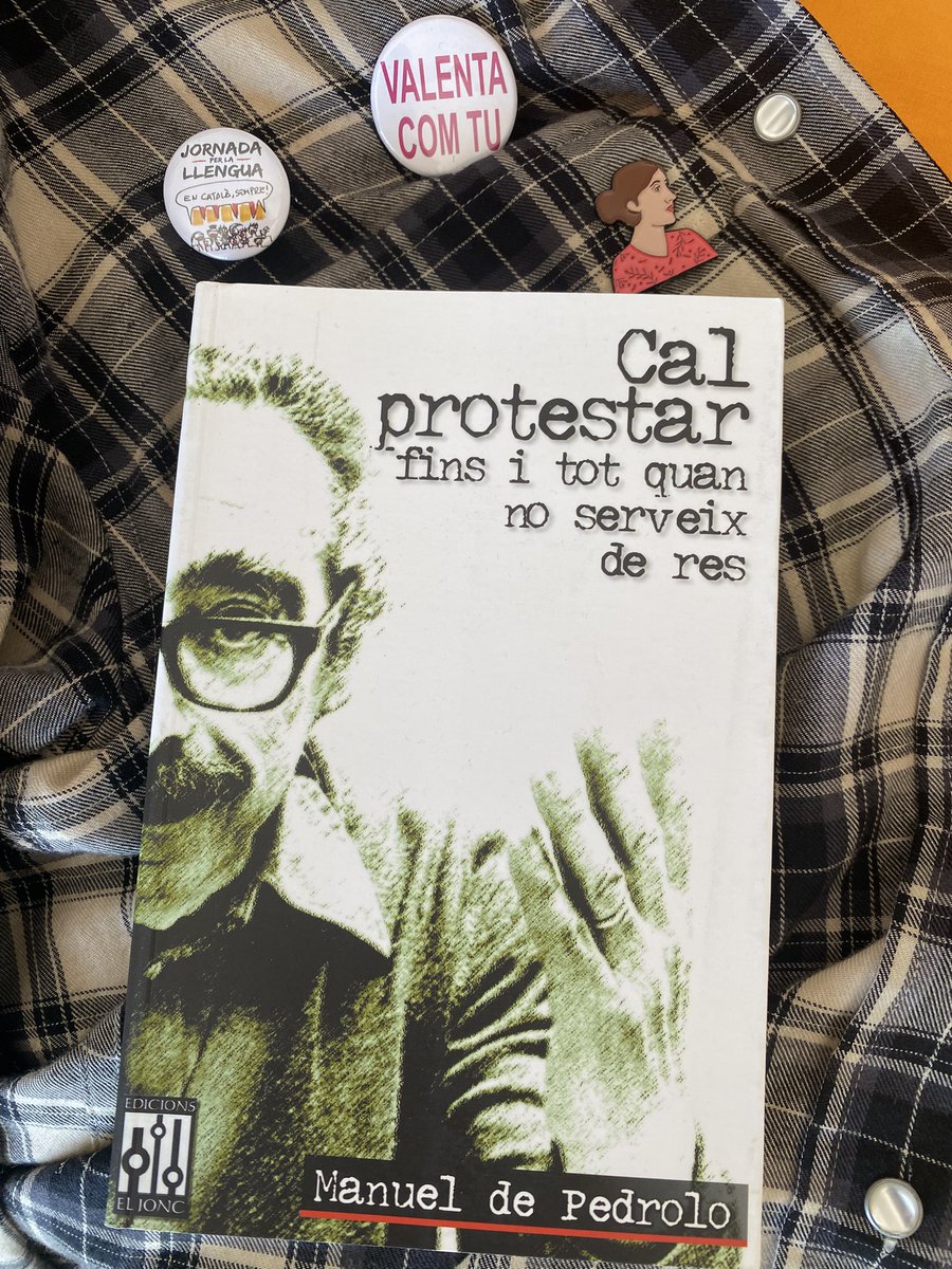 iolandabatalle's tweet photo. EL CATALÀ, SEMPRE!
Amb la bona gent de la Bisbal d’Empordà hem compartit aquesta primera jornada per la llengua avui 12 d’octubre. Celebrem el català i celebrem Pedrolo. RADICALMENT, LA LLIBERTAT. https://t.co/rpOaC1w25f