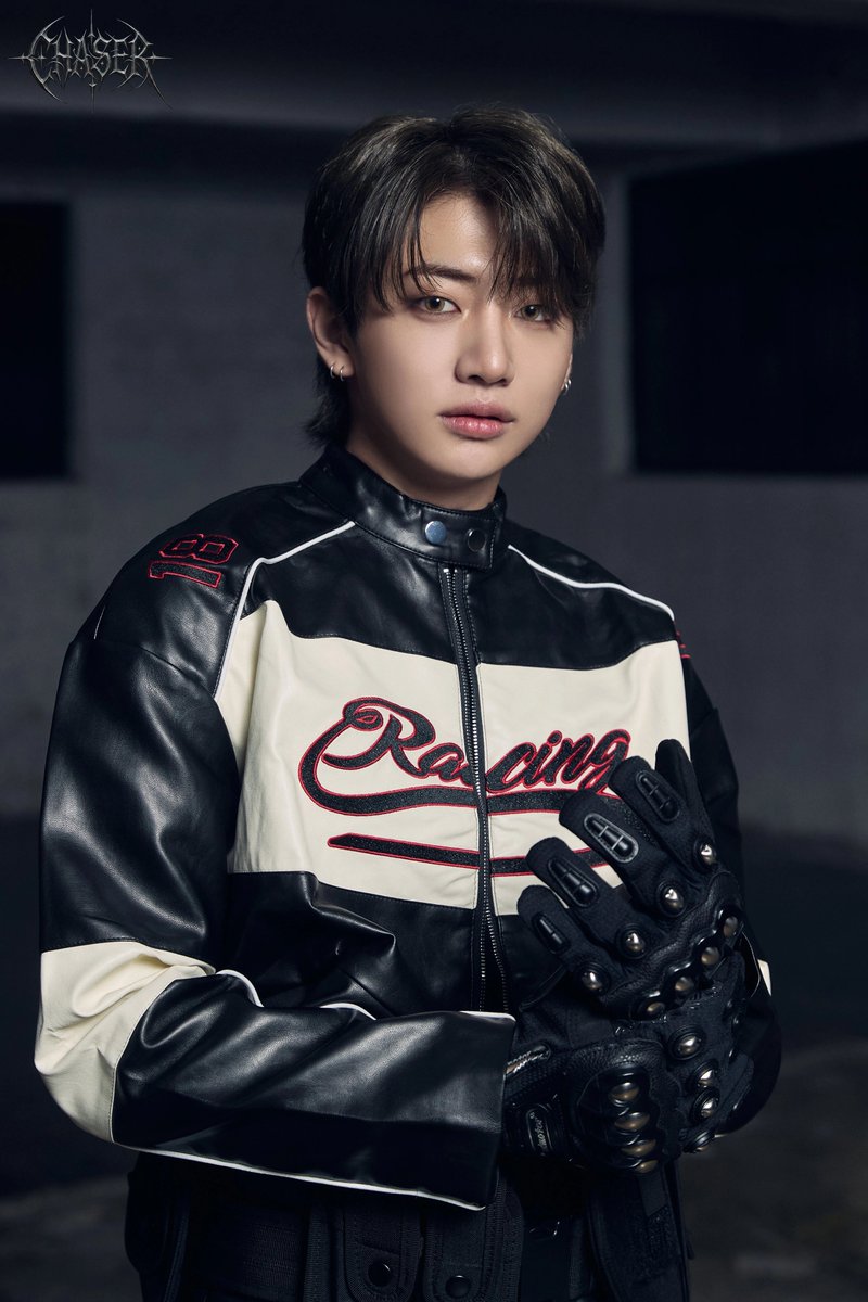 nugupromo's tweet photo. CHASER member Ren and HOWLING Entertainment have issued apologies following backlash over his responses to a fan on PLUS CHAT.

@CHASER_ofcl https://t.co/nUwyjlHgHe