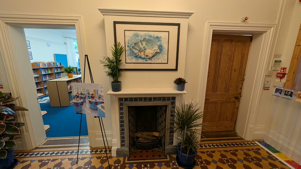 ALCoGroupUK's tweet photo. First impressions matter 🏫

Our reception refurbishment and restoration at @StHilarysSchool, Godalming is complete. A real privilege to work on such a special space. https://t.co/a0xd8ctPUl