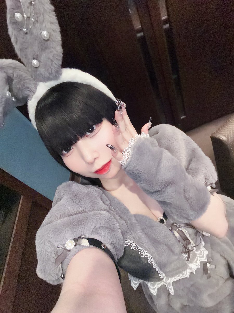 mof_umimi's tweet photo. もふいん‼️🐰
今日ワンオペです🥲🥲寂しすぎるので全人類お待ちしてます‼️‼️

 #すすきの
 #札幌 
 #自撮り界隈
 #コンカフェ https://t.co/0IPwnf6iMO