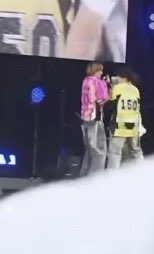 MNaoki25's tweet photo. この日も接触してた

M!LK - アイドルパワー（from ROCK IN JAPAN FES.2026） https://t.co/gAea0OGsiF @YouTubeより https://t.co/P5j63b4xN3