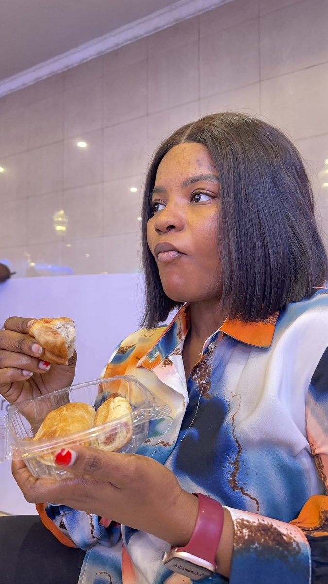 it_Rutie's tweet photo. Zenith Bank wan spoil me with better refreshments. 🥰😂 https://t.co/PunCk3SHiD