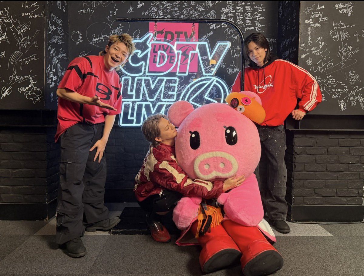 chiaki25253's tweet photo. はぁーーーーカッコよかったぁーーー！！！！
岸くんの"Ur Zone〜"のとこと最後のダンスブレイクからのはけるとこバチクソカッコよかったーーー💜💜💜
何杯もおかわりして来まーす🥰🥰🥰

#Number_i_CDTV
#Ni_REBON
#CDTVライブライブ https://t.co/oOhJLKxGDL
