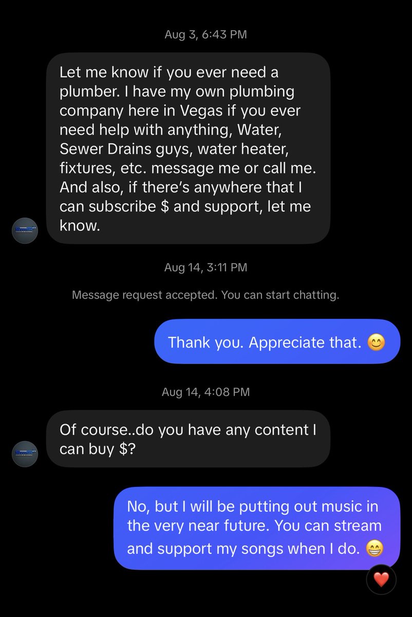 lexisoukhaphaly's tweet photo. My kindness only goes so far. This is the type of 💩 women deal with on the regular. Bitch, empty your bank account for a picture of my toe then! 😂 TF outta here! Real men have gone #extinct ! https://t.co/9Tbj94gn8L
