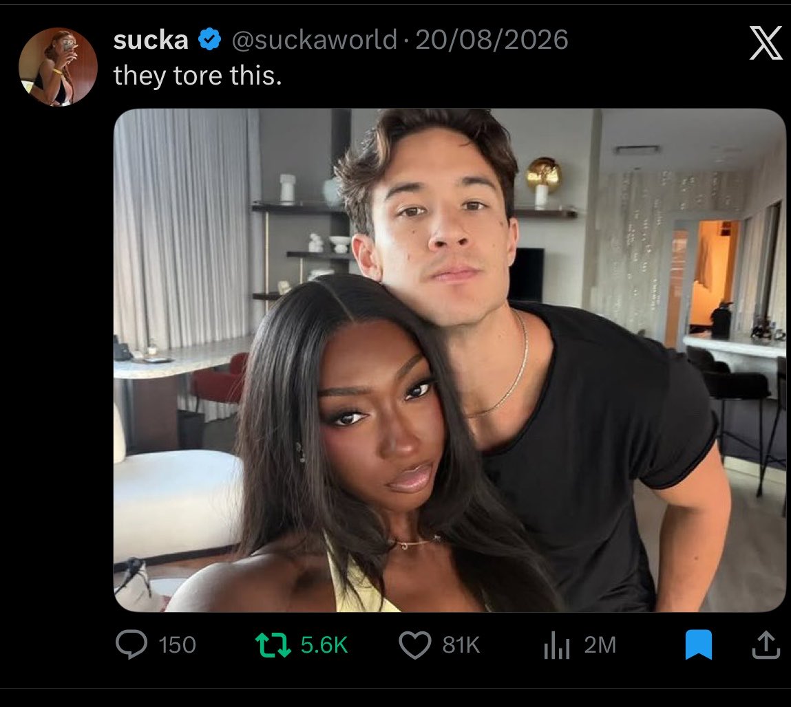 SharonA4a's tweet photo. @Solomon47121665 @thepeoplemouths Everyone knows she was gifted a Range Rover same with her sisters. Lmao she has more than 5 deals now 
Samsung , Hersheys, poppi , Waymo , L’Oreal matrix, nicks nyc
Kc has 0 
And pictures yeah she has many pictures that are hits and beautiful 
Kc can never 
So go cry https://t.co/mq884Qg4cV