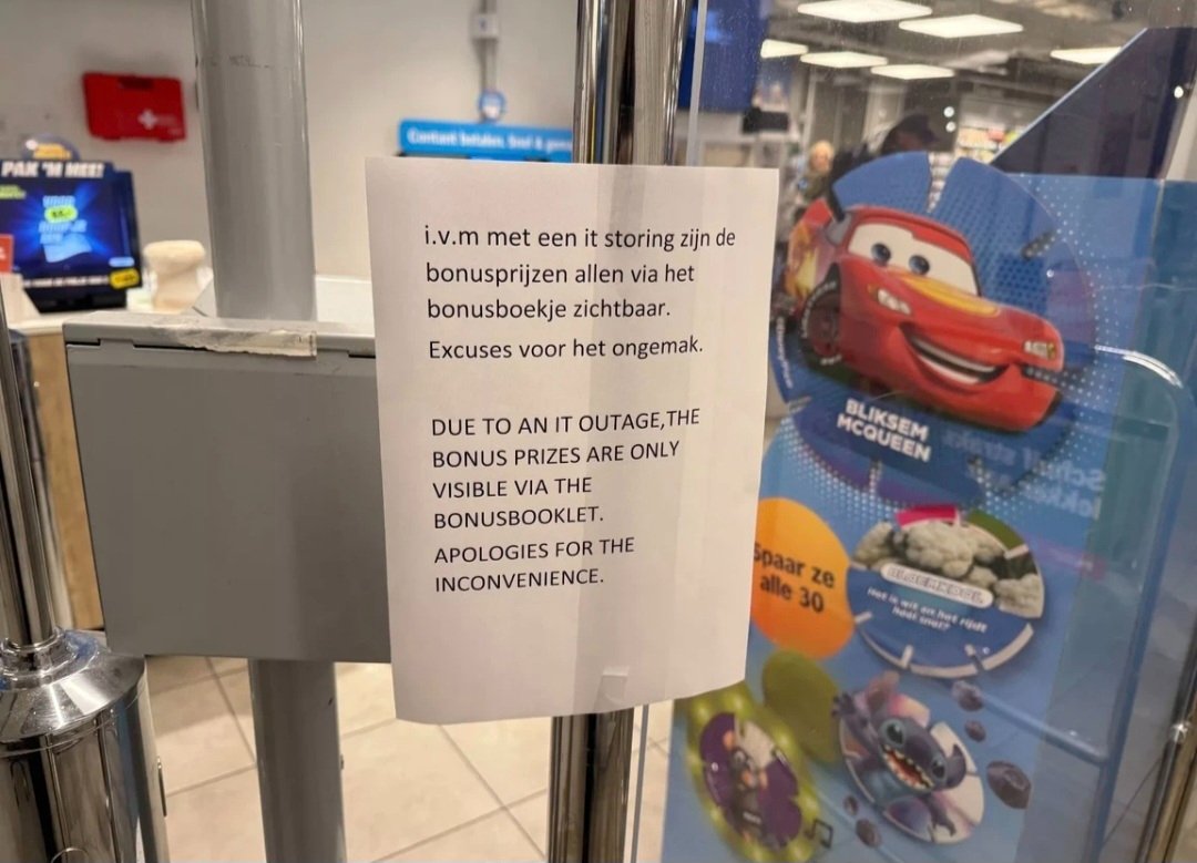InsiderGeo's tweet photo. NEW: 🇳🇱 A cybersecurity incident has now disrupted Dutch supermarket giant Albert Heijn, following a major cyberattack affecting supermarket refrigeration systems in France.

Albert Heijn, along with Etos and Gall & Gall, has experienced significant IT disruptions since Sunday afternoon. The incident has forced the temporary shutdown of several systems, leaving websites, apps and customer services unavailable.

Online grocery deliveries have been halted, loyalty programmes are not working, and electronic shelf labels in stores are displaying outdated promotional prices instead of current offers.

🇧🇪 The disruption has also affected Belgian supermarket chain Delhaize, where customers are experiencing problems with online orders and customer service.

Parent company Ahold Delhaize says it is taking precautionary measures to protect its IT environment and is investigating the incident. The company has not disclosed the exact cause or confirmed whether customer data has been compromised.

The disruption comes as French supermarket chains, including Intermarché, Super U and https://t.co/7bHBi61WPZ, deal with a separate cyberattack targeting refrigeration-control systems.