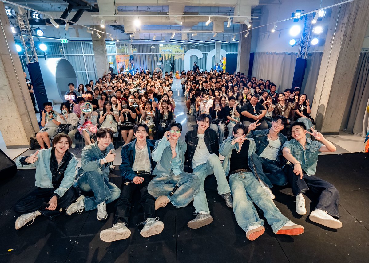iz_theofficial's tweet photo. ขอบคุณ Rise Buddy ที่ให้ทำให้พวกเราได้มาเจอ และสนุกกับชาว U ทุกคนนนน ในงาน iZ x Rise Buddy Nation

แล้วเจอกันนะอีกนะ  ร้ากกกก 🧡

#iZxRISEBUDDYNATION
#RISEBUDDY
#RISEBUDDYเพื่อนซี้iZ
#RISEBUDDYNATIONเพื่อนชี้ทุกเวลา
#iZ https://t.co/ldtKgxKPij