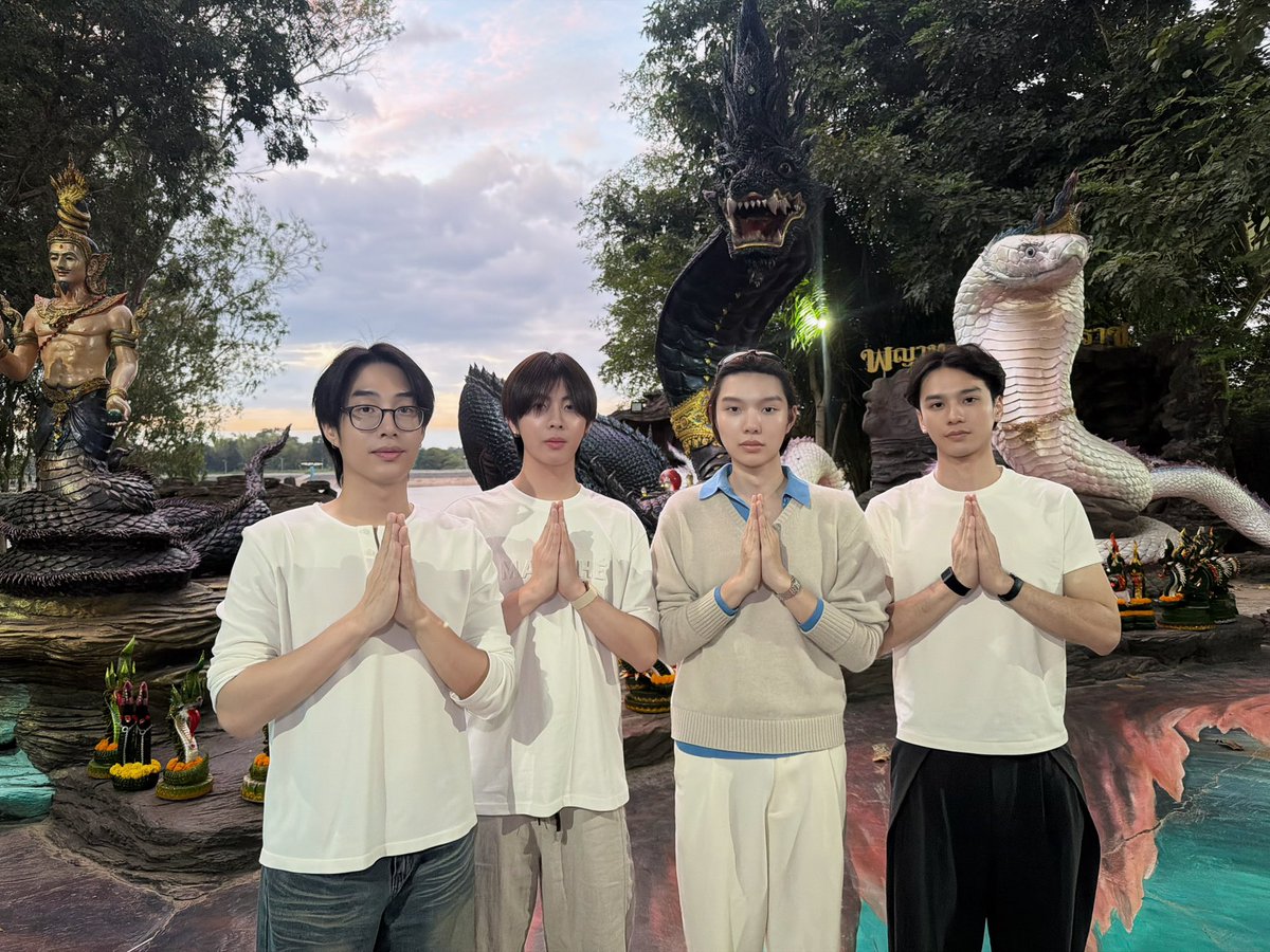 Ize6's tweet photo. ขอให้สิ่งที่จะเกิดขึ้นหลังจากนี้ มีแต่เรื่องราวดีๆเข้ามานะเจ้า4ก้อน 🤍

#ทริปทำบุญบ้าง https://t.co/FqZCZmqFgx