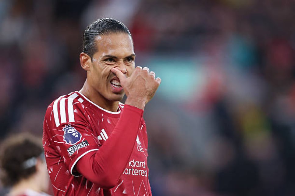 Anfield_Sector's tweet photo. Virgil van Dijk on the referee’s consistency:

“After the first minute when Araujo got a yellow card for asking for a yellow card there were so many other players from the other team asking for a red card.” 🔴

[@ptgorst] #LFC https://t.co/XioKgpTxiE