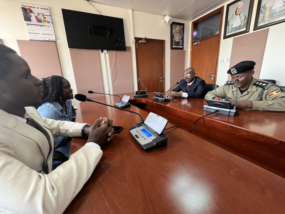 GiftGrace01's tweet photo. In a bid to enhance our operations in the Voice Over Violence campaign, we engaged in a conversation with Dr. @RugyendoQuotes the Principal Press Secretary to the Speaker and ASP Achilles- CLO at Parliament on how to fully execute our work of the campaign at a national level since Mob action is not only a Kampala problem but to the whole country at large. 

The meeting went on well as the two welcomed our idea and our partnership proposal with the Parliament. As we keep hoping for a positive response from the speaker's office, we decided to kick off the campaign since the question at hand has no timeline.
#VoiceOverViolence