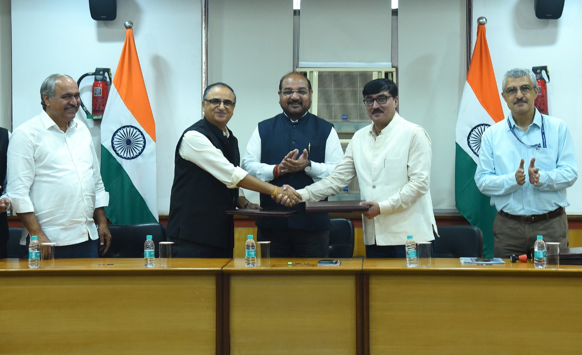 icarindia's tweet photo. ICAR and Savannah Seeds Pvt. Ltd. signed an MoU on 12 October 2026 to strengthen agricultural research, farmer training, technology dissemination and sustainable farming through public–private collaboration. #ICAR @ChouhanShivraj @PIB_India @AgriGoI https://t.co/wauhHBXC5g