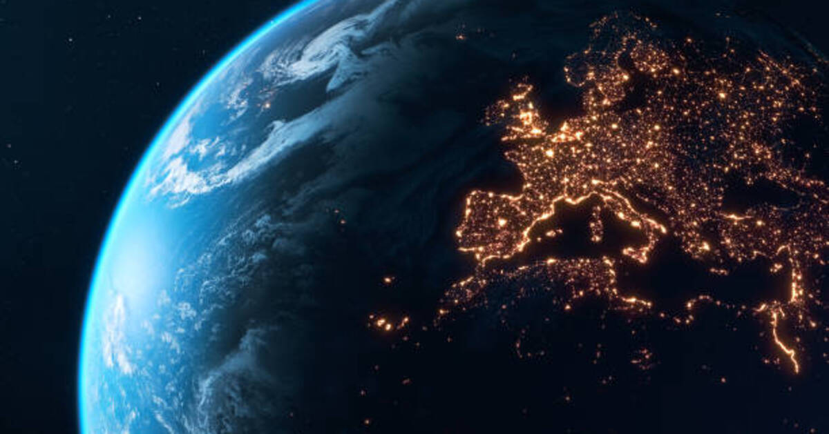 InvestmentWeek's tweet photo. European ETFs and ETCs surpass 2025 totals with €37.1bn September inflow

https://t.co/VPVPwOfPbo https://t.co/PWSfRBhRCI