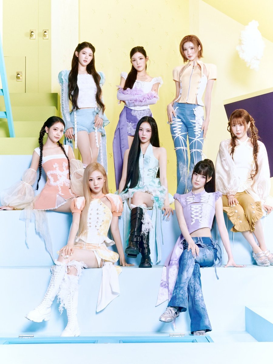 HEARTS2SHINE_'s tweet photo. Hearts2Hearts 'Next Chapter' Concept Photo https://t.co/F1BqjTrdOr