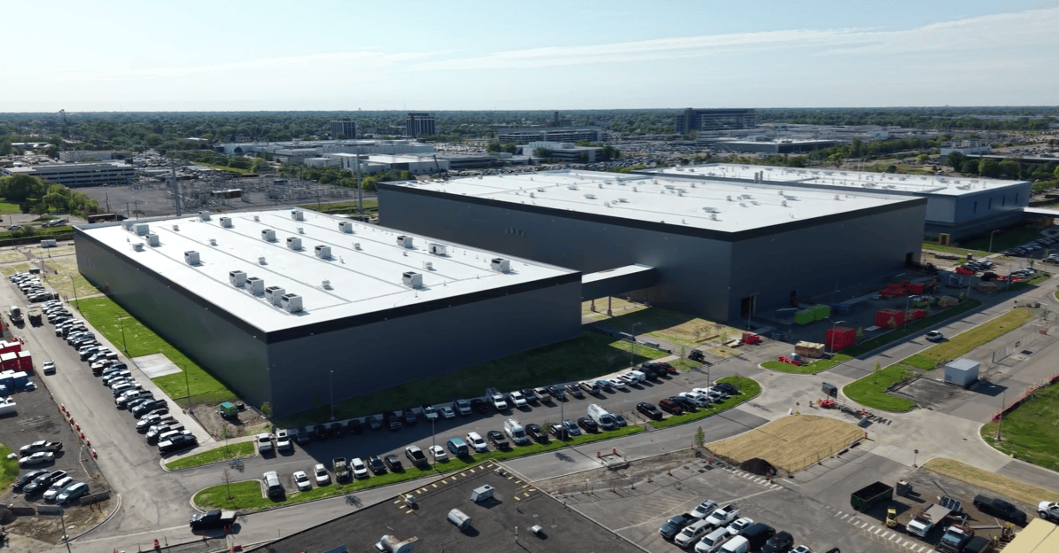 RandyHamilton's tweet photo. Inside the mini factory where GM builds its EV future dlvr.​it/TVtGmp https://t.co/TlVw6pphTB