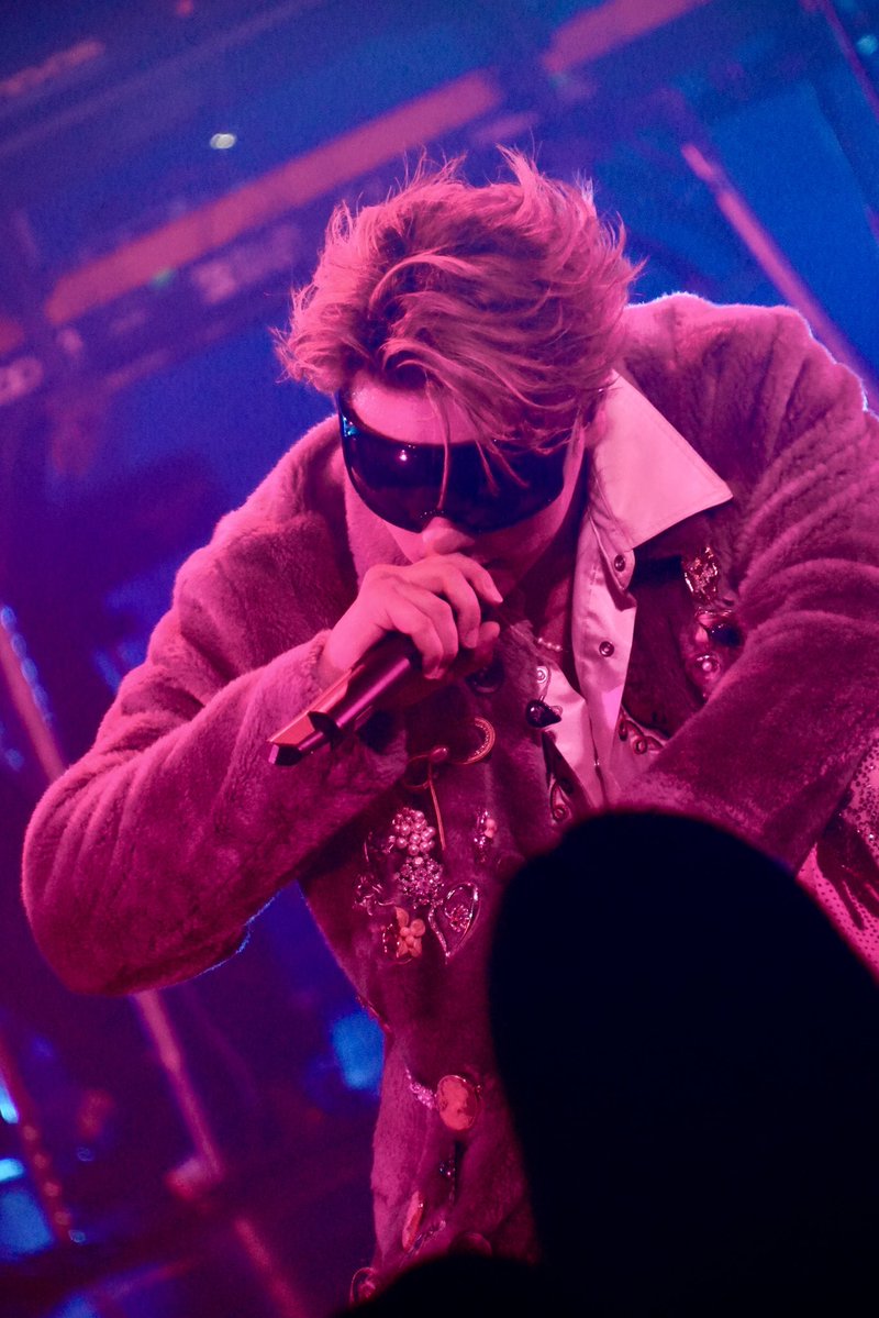 ballistik_fext's tweet photo. 𝗕𝗔𝗟𝗟𝗜𝗦𝗧𝗜𝗞 𝗕𝗢𝗬𝗭 𝗔𝗥𝗘𝗡𝗔 𝗟𝗜𝗩𝗘 𝟮𝟬𝟮𝟲
“𝗕𝗘𝗔𝗧 𝗕𝗟𝗔𝗦𝗧 𝗭” ~𝗢𝘂𝗿 𝗣𝗹𝗮𝗰𝗲~

D-5

💬 #海沼流星 | #RYUSEI

アリーナ開催まで残り5日！！🔥

BALLY’Sの中で色んな楽しみがあるかと思います！✨

それは僕らも同じで、何が起こるかは当日まで分かりませんし、ライブに皆さんが来てくれてはじめて完成と言えるので、ワクワクしながら日々頑張っております！！🔥

当日は、思う存分楽しんでくださいね！☺️
アリーナでお待ちしております！！！✨

┈┈┈
🎫チケット一般発売中
https://t.co/NDOxZILw3B
┈┈┈

#BBZ_BEAT_BLAST_Z
#BALLISTIKBOYZ