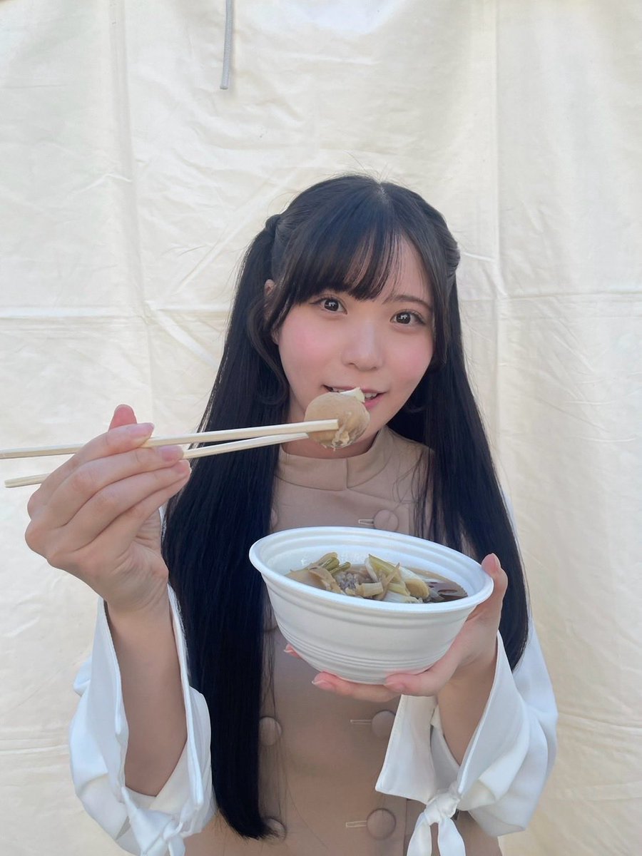 mana__tachibana's tweet photo. 『HERO GATE』ありがとうございました🤲🏻
#ナナニジ #ナナニジ3rd として出演させていただきました、橘茉奈です💕
青空の下のライブも、キラキラ光るペンライトを見ながらのライブもとっても楽しかったです🎤 https://t.co/PZyjUXjdAj