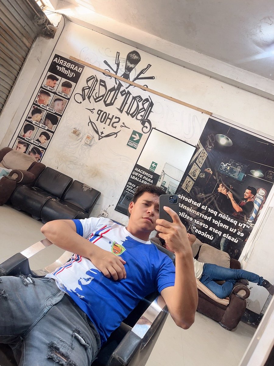 3788_jhon's tweet photo. #pucallpa
#cortesito💇🏻‍♂️ https://t.co/tDCGsG66eB