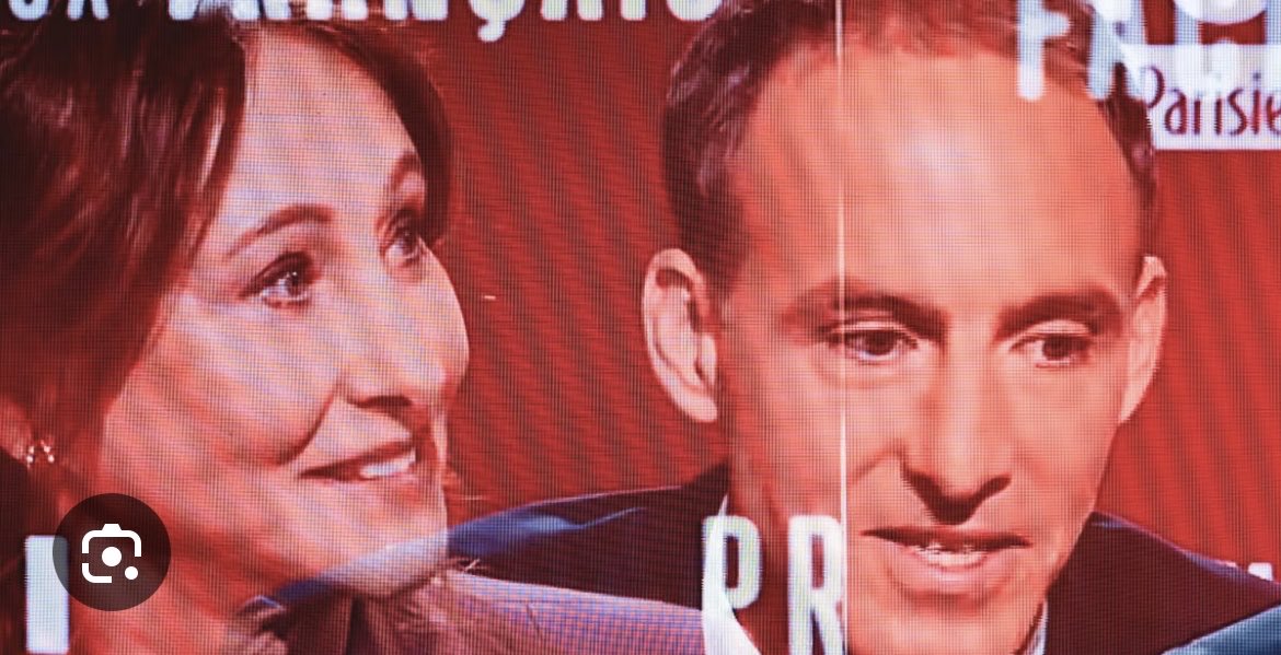 La_Case_Actu's tweet photo. Primaire à gauche
« C’est le stagiaire qui a gagné »
Ségolène Royal pique à nouveau Raphaël Glucksmann après sa victoire 🏆
#actualité #BD #glucksmann #segoleneroyal #PrimaireGauche https://t.co/K9mXmhyHlq