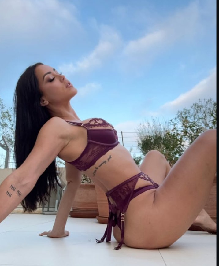 AlinaLopez690's tweet photo. 😊💦🍑 https://t.co/c5sMCkCGVA