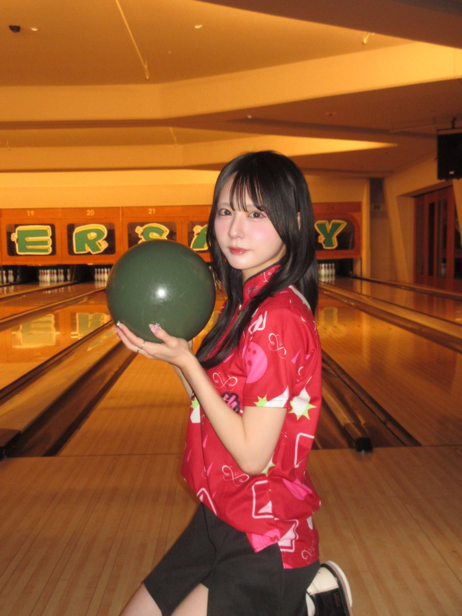 mahirodayo_'s tweet photo. 勝負する？🎳 https://t.co/Zf3HbJGYNl