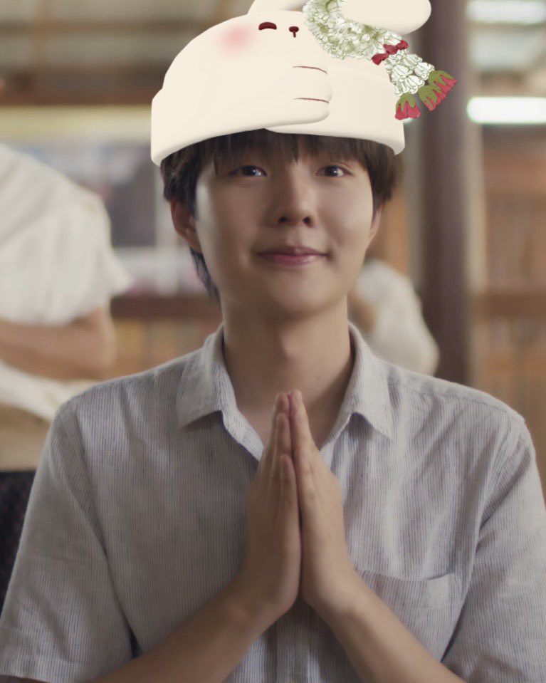 n0turchou's tweet photo. เป็ดตุ่ยหล่นไม่ไกลก้นน้า 🐰🐣 https://t.co/GmO27SlokN