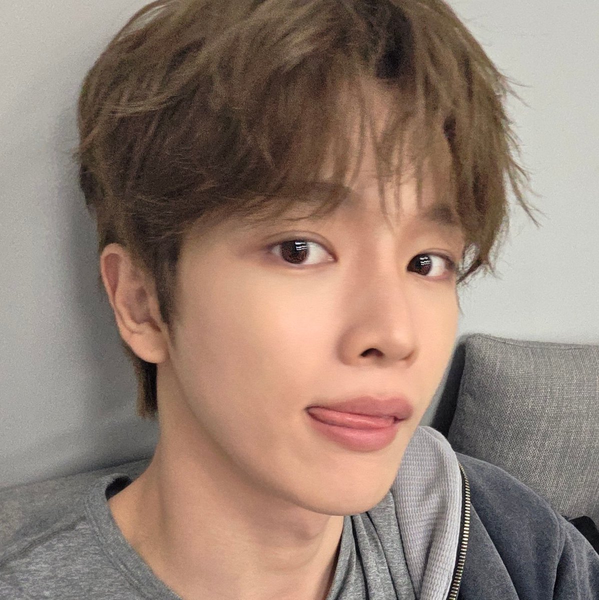 SYONGglees's tweet photo. Siang jadi bnuuy kalau malam jadi ouppy. https://t.co/F3dpEY0I5m