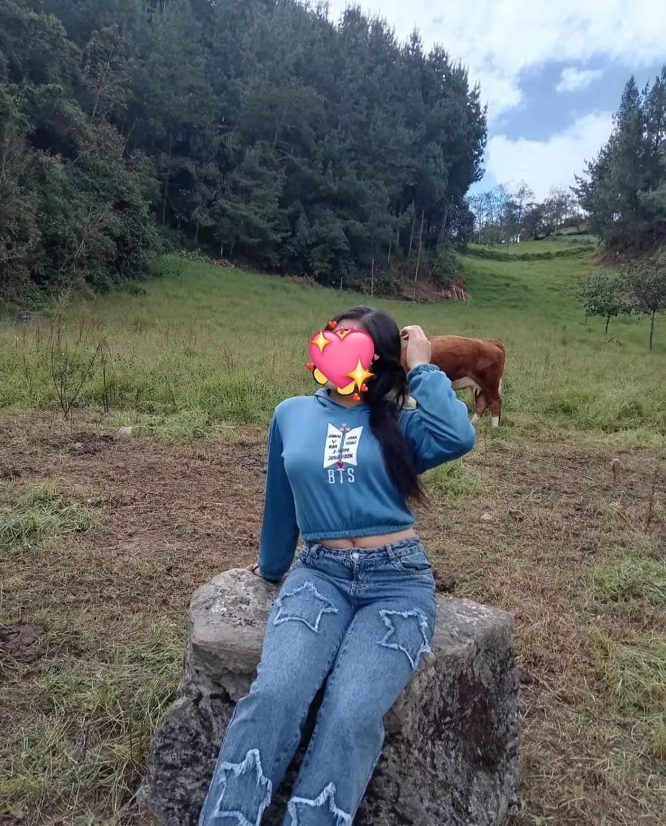 Valeriamorbi's tweet photo. Paseíto por el campo 🌼 https://t.co/AyXtdz2tmq