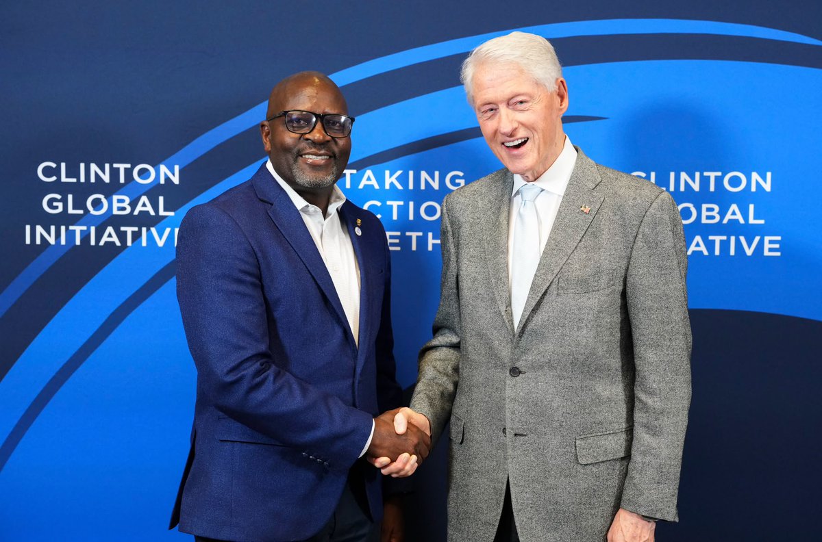Twejaka's tweet photo. Finally, the long-awaited portrait with President @BillClinton is here! 

And I'm here trying to figure out the best way to save it so the algorithm doesn't hide it deep down, making it hard to find. 
My President Bill Clinton story, and how he endorsed my books, has been on this wall many times. And  I wang to guess old followers might have even thought about asking me to let the story go. But since I'm sharing this first, please let me have my "three minutes of fame" in peace! Or maybe this feeling is a lesson for me to share with you, the reader: always be welcoming and kind to people. You really don't know how important you might be to them. 

The initial plan was to share the picture, but at least the process gave us a good nuggets to work with going foward.

📌#TJKnuggets 
 Be welcoming to everyone, because the quiet admiration of others often stems from the positive impact you have, even on those you never get to hear express it.