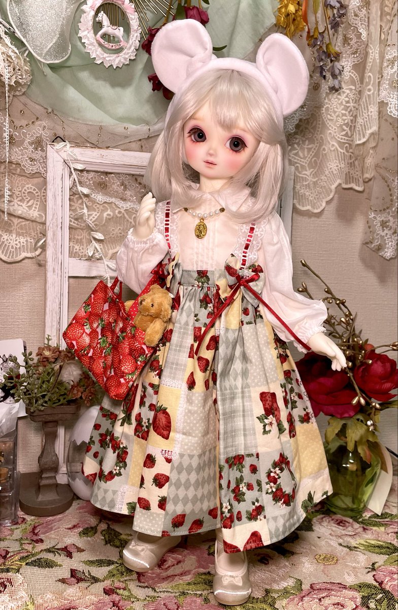 passionngi_doll's tweet photo. ドルミスの戦利品でコーデ💓
可愛すぎる〜❣️❣️😍💓✨
👗👜itomakiさま(@itomaki_obasan )
🐭ヘアバンド くまみみさま(@w9033_91 )
#DearSD
#結天使ゆき
#ドルミス63行ってきた https://t.co/NbdNS7t5Dm
