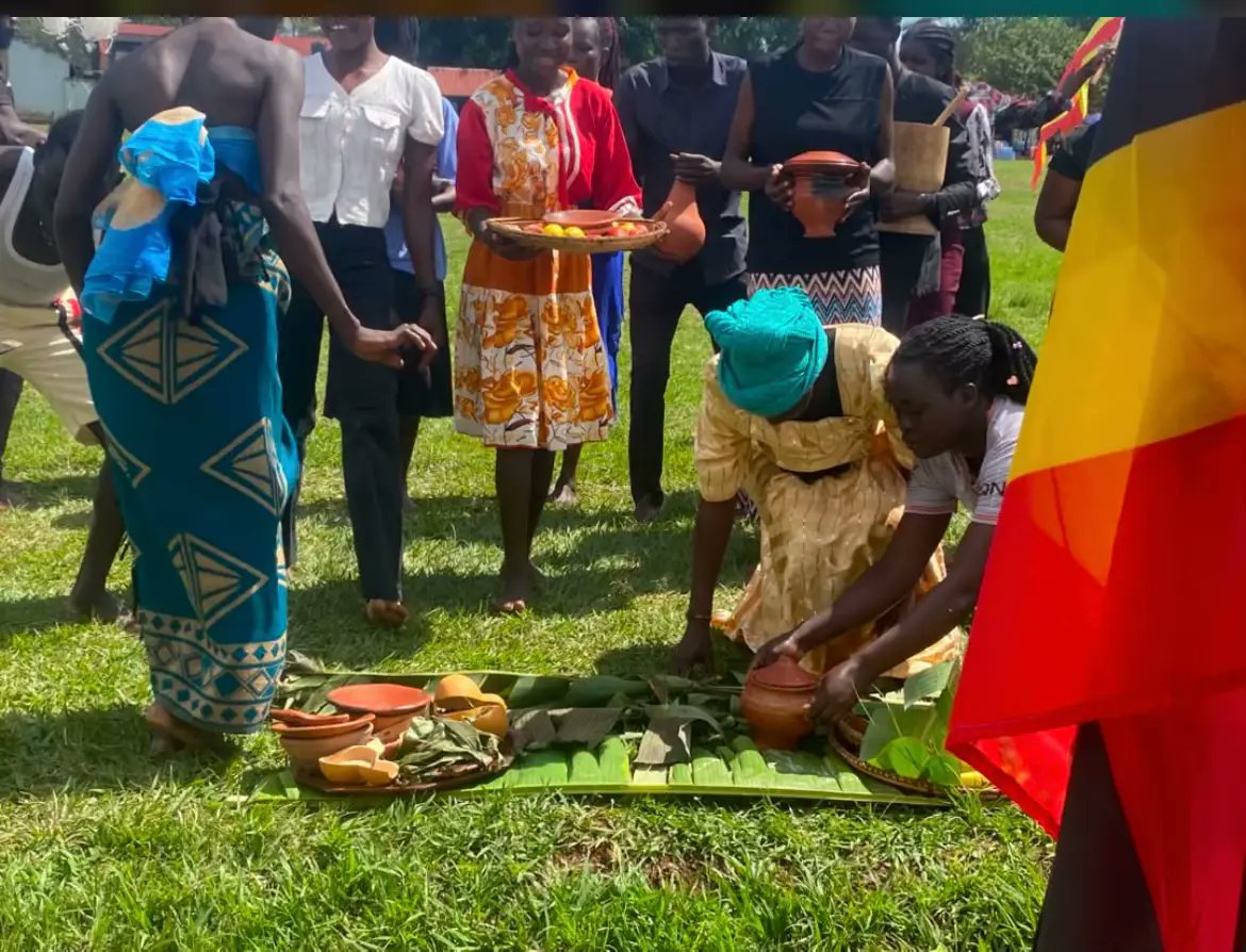 KarenMusoke's tweet photo. Uganda was alive with culture and tradition! 🇺🇬🌿 A beautiful gathering celebrating local heritage, traditional practices and the strong spirit of community, creating a truly memorable cultural experience. ❤️✨

#Uganda #DiscoverUganda #UgandanCulture https://t.co/AFmUQsAs1D