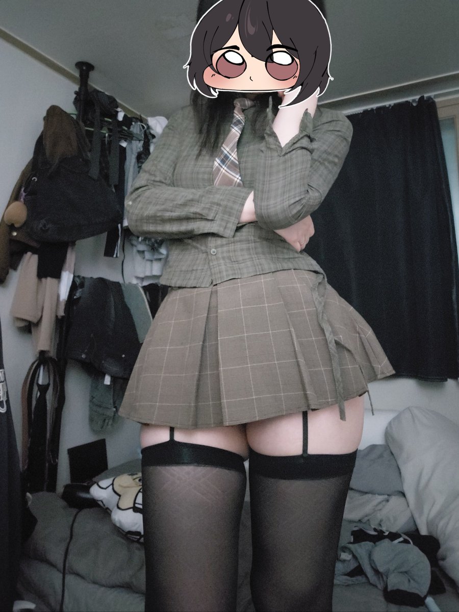 bara_capicapi's tweet photo. Rate my femboy date outfit https://t.co/YsWrfxCy8c