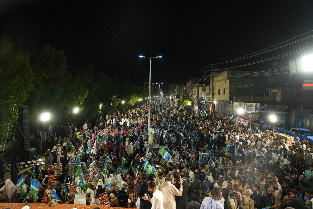 jipcentral's tweet photo. اوکاڑہ: امیر جماعت اسلامی پنجاب (وسطی) محمد جاوید قصوری صاحب عظیم الشان جلسہ عام سے خطاب

ہزاروں مرد و خواتین اور بچے شریک

#لیوی_بھتہ_نامنظور https://t.co/NYLQSyCiVW