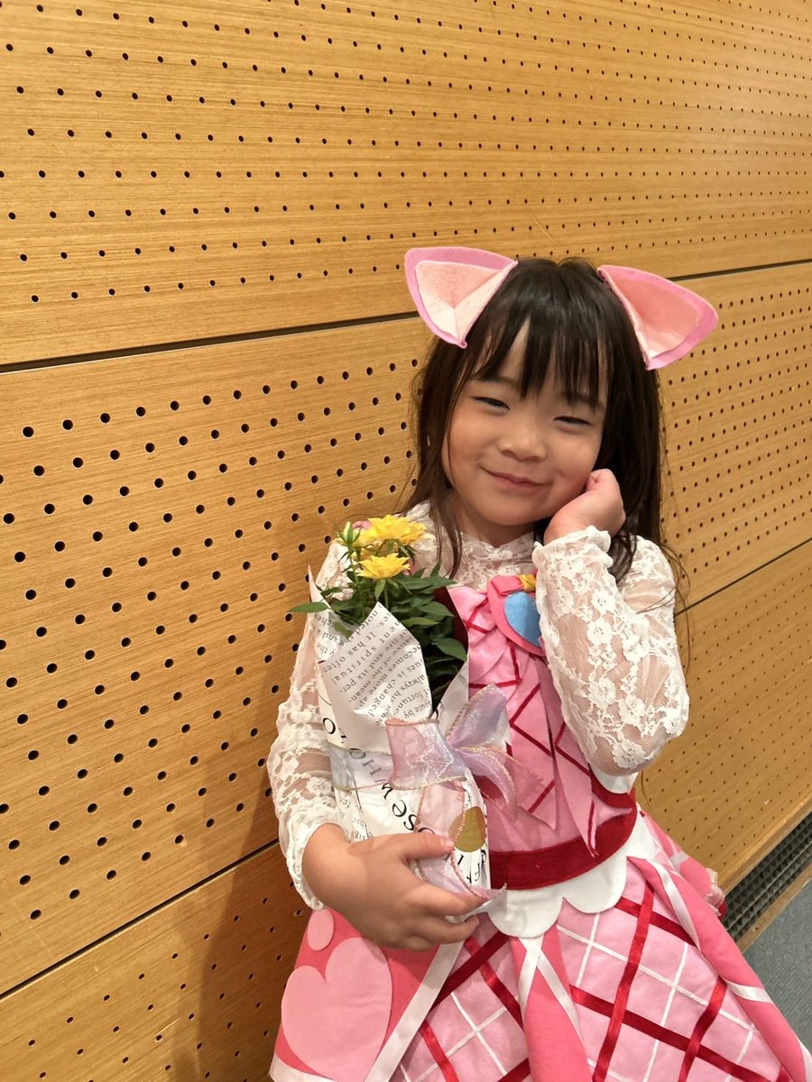 choco_mo_japan's tweet photo. 本日もたくさんの応援📣ありがとうございました💓メンバーから皆様へメッセージです❣️

ハロウィンコンテスト🎃では2名が受賞🎉
フラワーウッド賞  アキナ🍓 
CeroJ賞 アオ🫐 
おめでとうございます🎊㊗️

これからも応援📣宜しくお願いします！

#PinKids
#キッズアイドル
#ちょこモ https://t.co/JnEOEunUFY